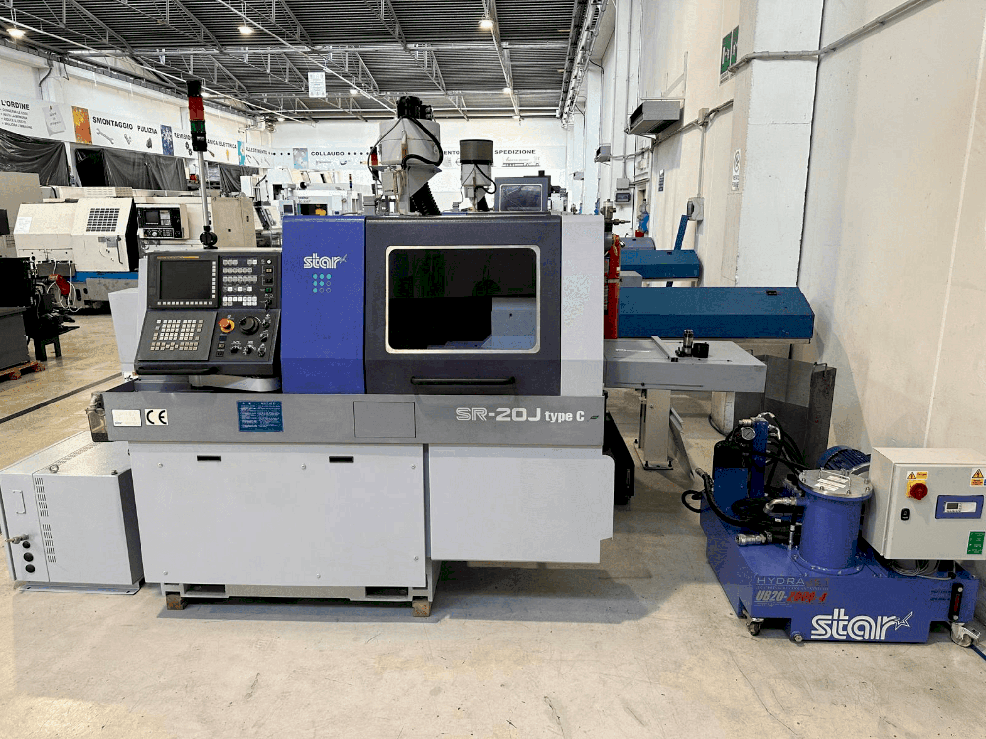 Vue de face de la machine Star SR-20J type C