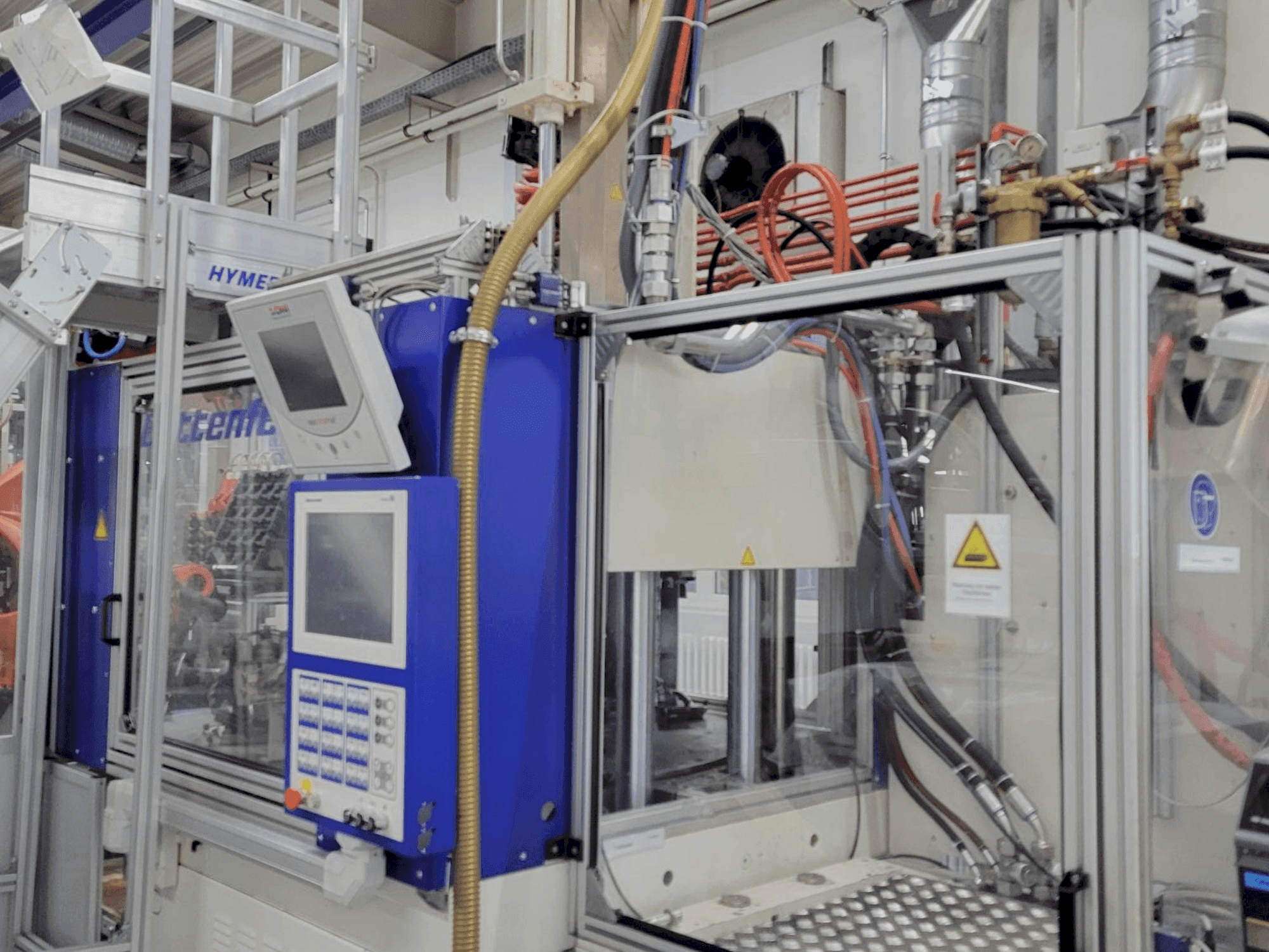 Vue de face de la machine Battenfeld VM 150/750V R1520 UNIGLOG B6S