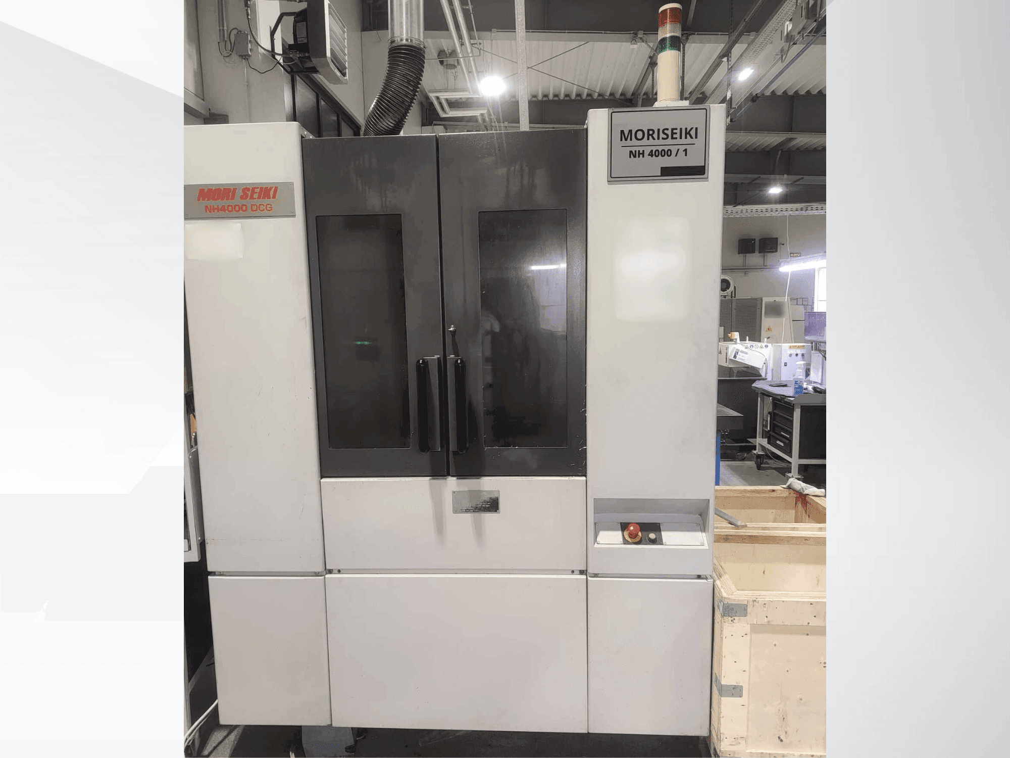 Vue de face de la machine MORI SEIKI NH 4000 DCG