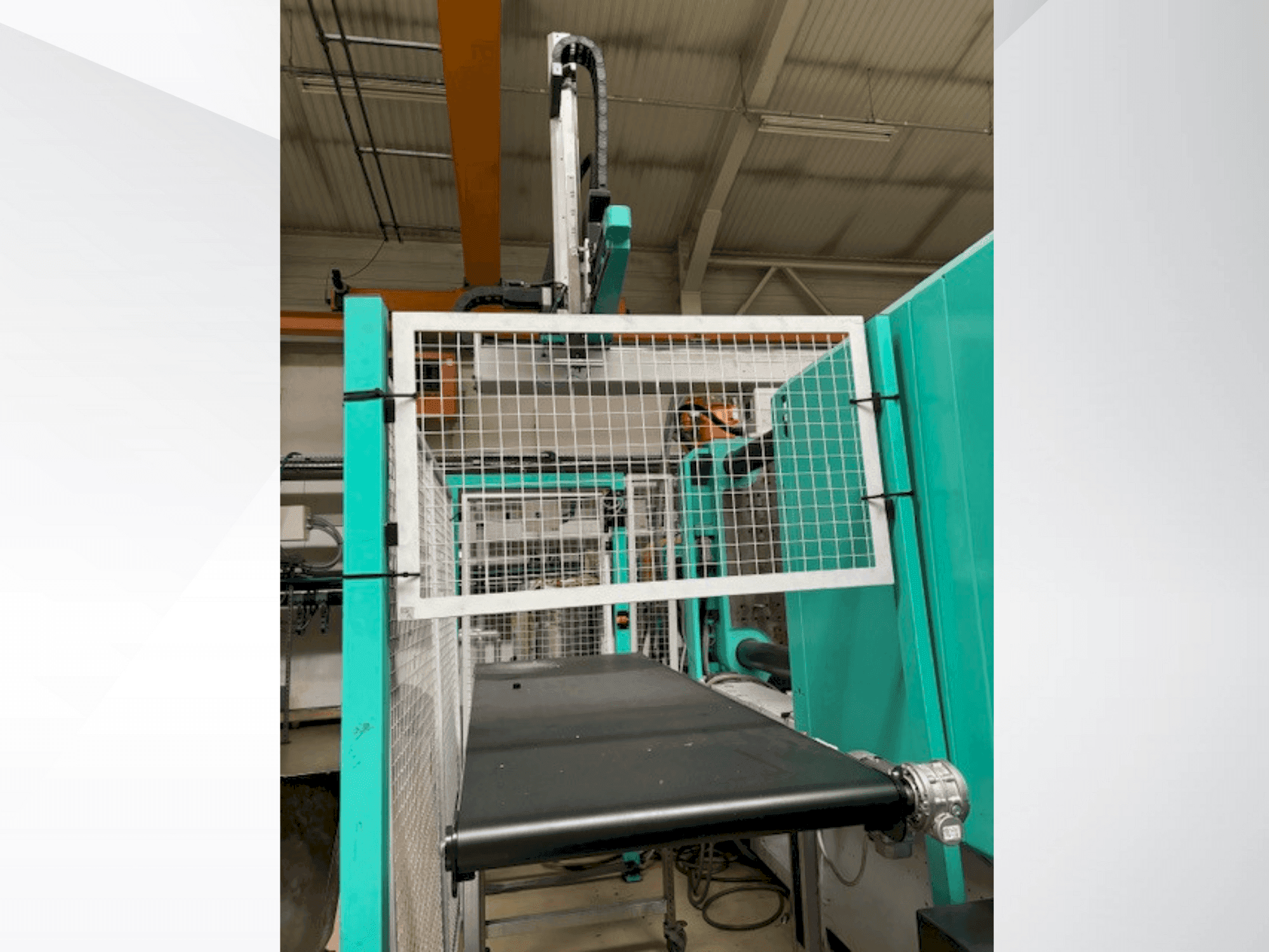 Vue de face de la machine Arburg Allrounder 920S 4600-2100