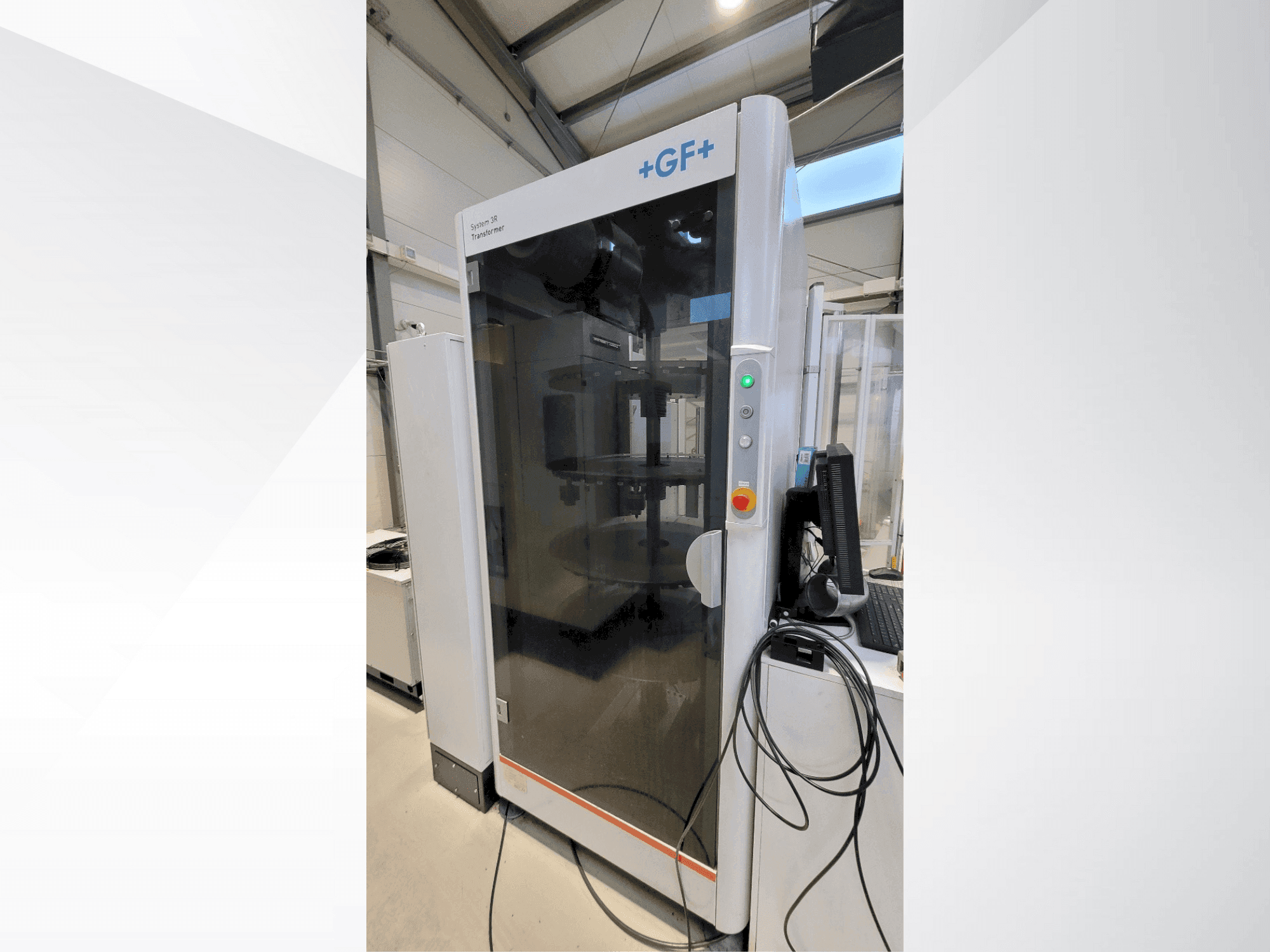 Vue de face de la machine +GF+ System 3R transformer