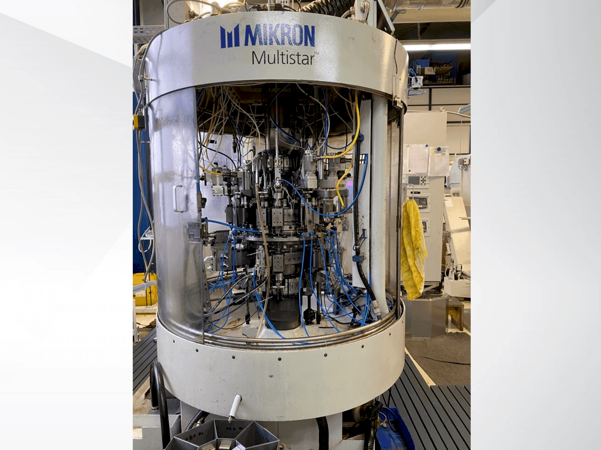 Vue de face de la machine MIKRON Multistar CX 24 (2003)