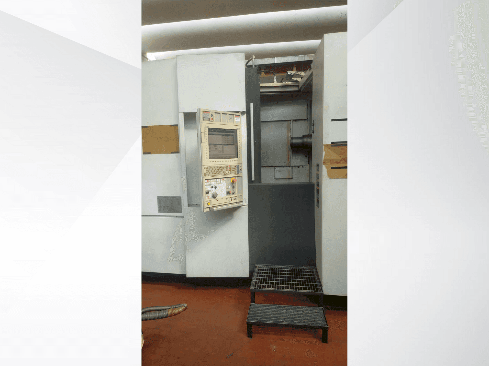 Vue de face de la machine MORI SEIKI NH 5000/40 DCG