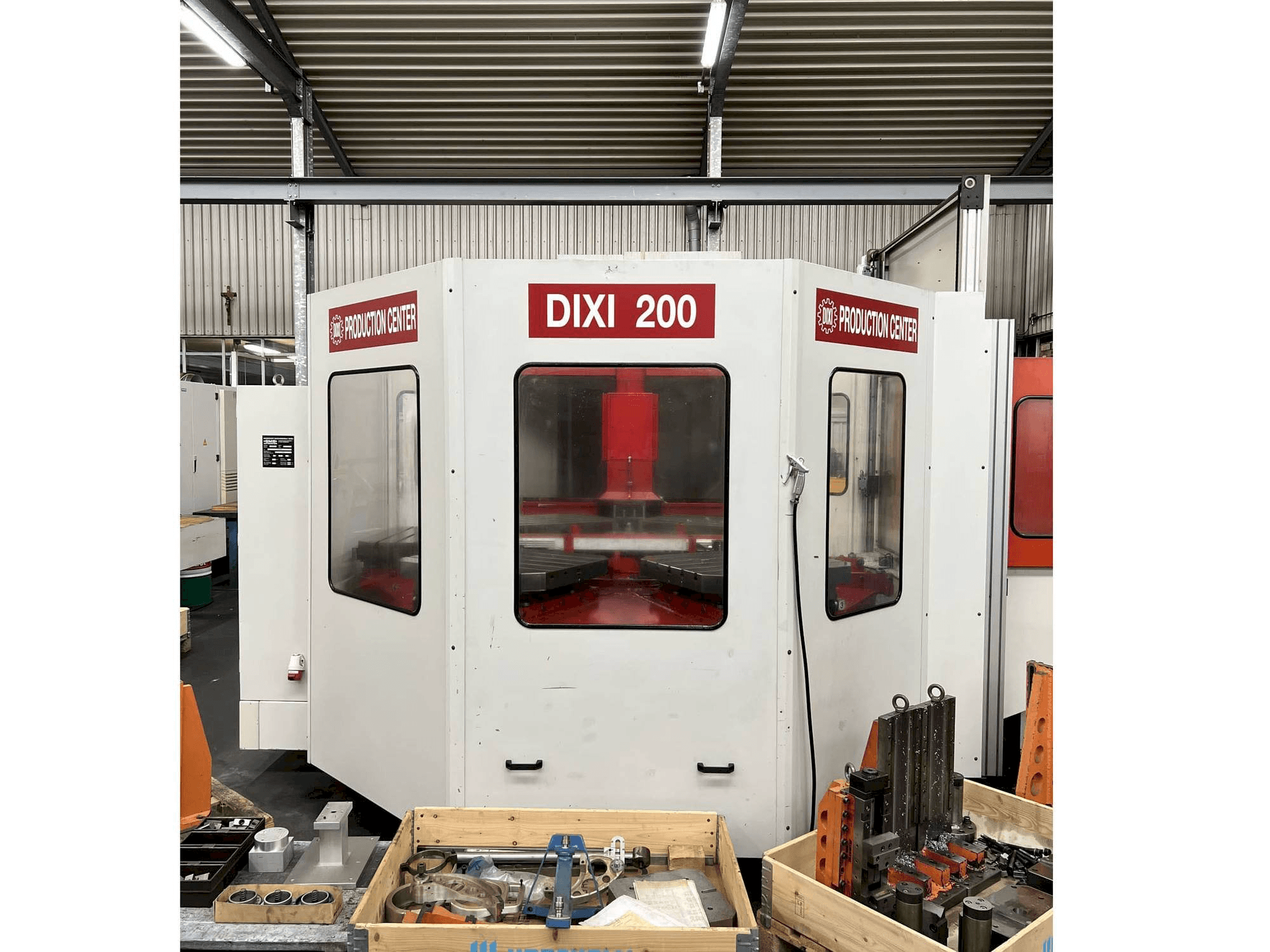 Vue de face de la machine DIXI 200