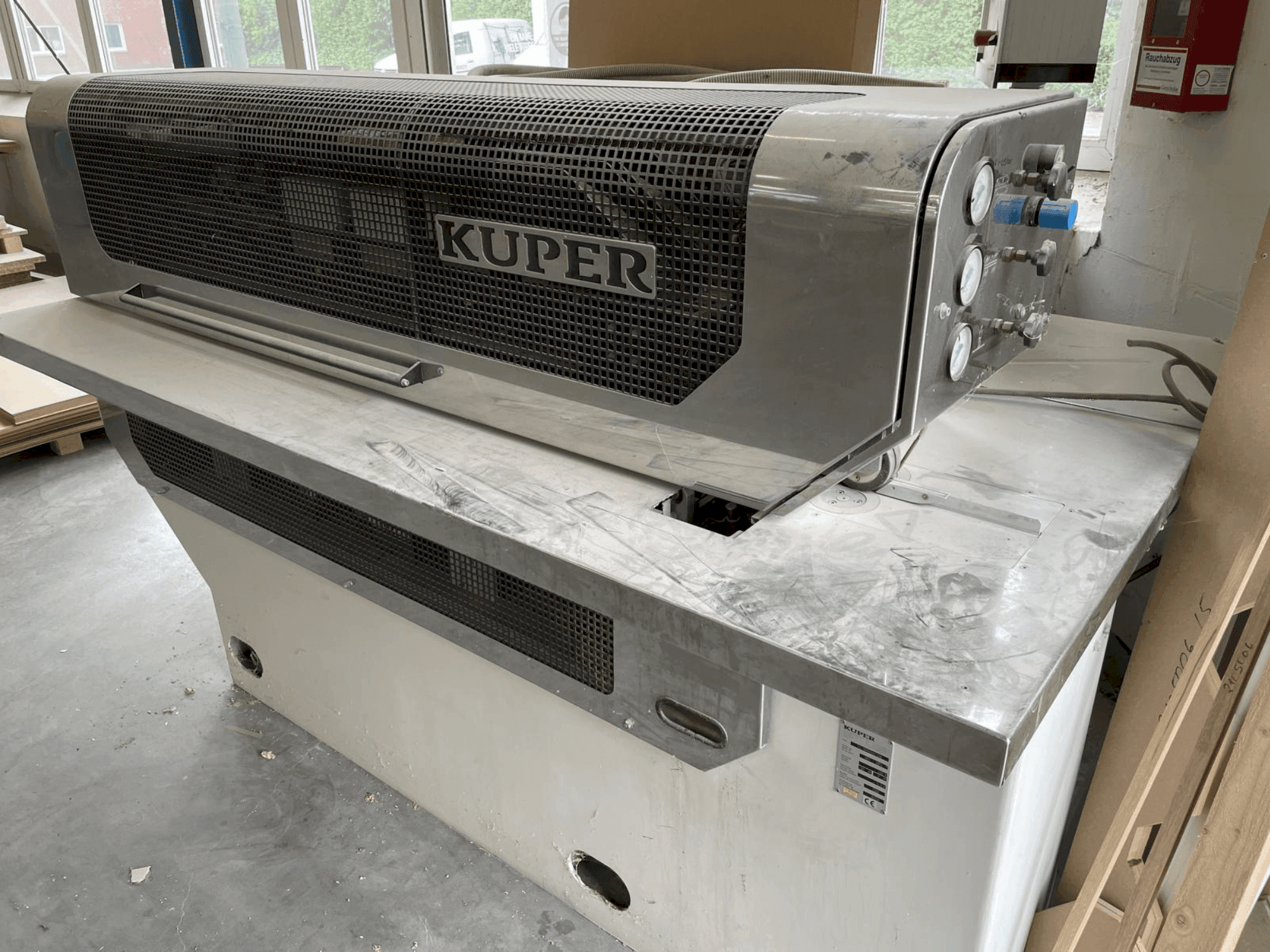 Vue de face de la machine KUPER FL / Innovation