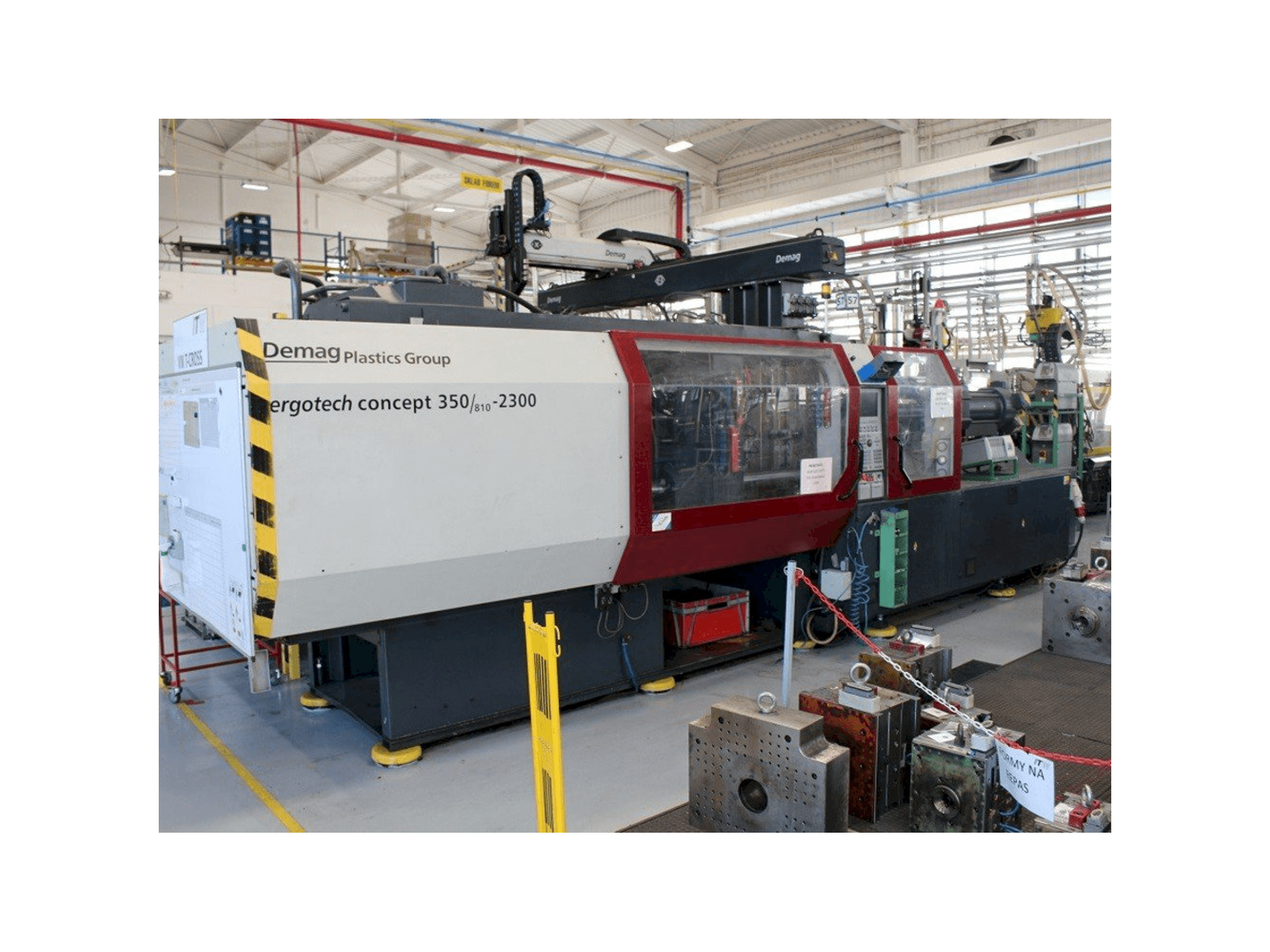 Left side view of DEMAG Ergotech 350/810-2300 machine