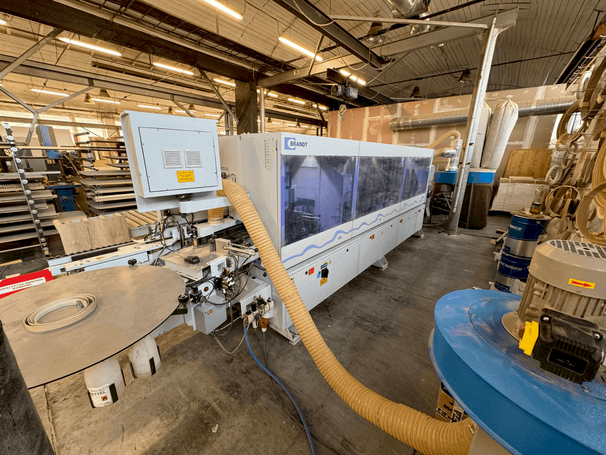 Vue de face de la machine HOMAG Brandt KDF 650