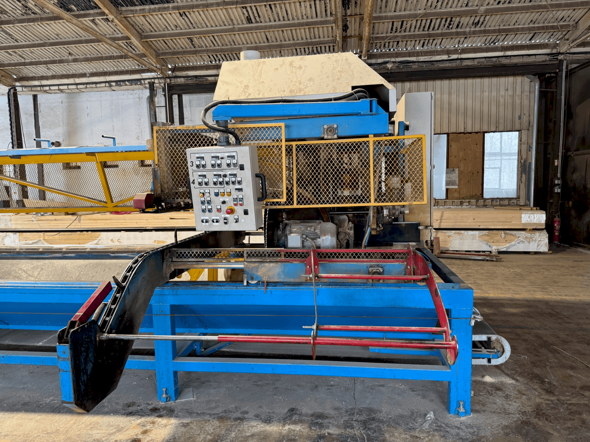 Vue de face de la machine MITEK VKP 4