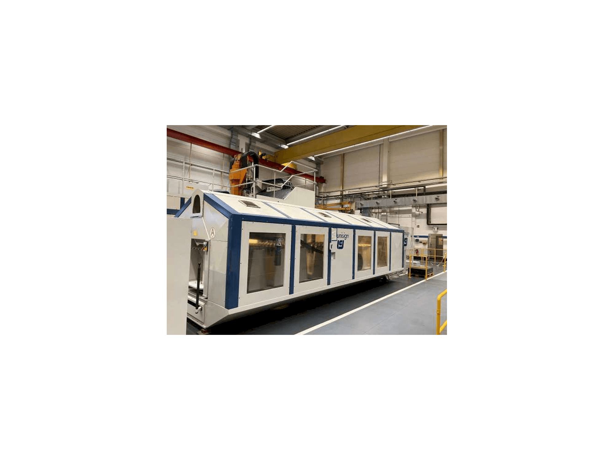 Vue de face de la machine Unisign UNICOM 8