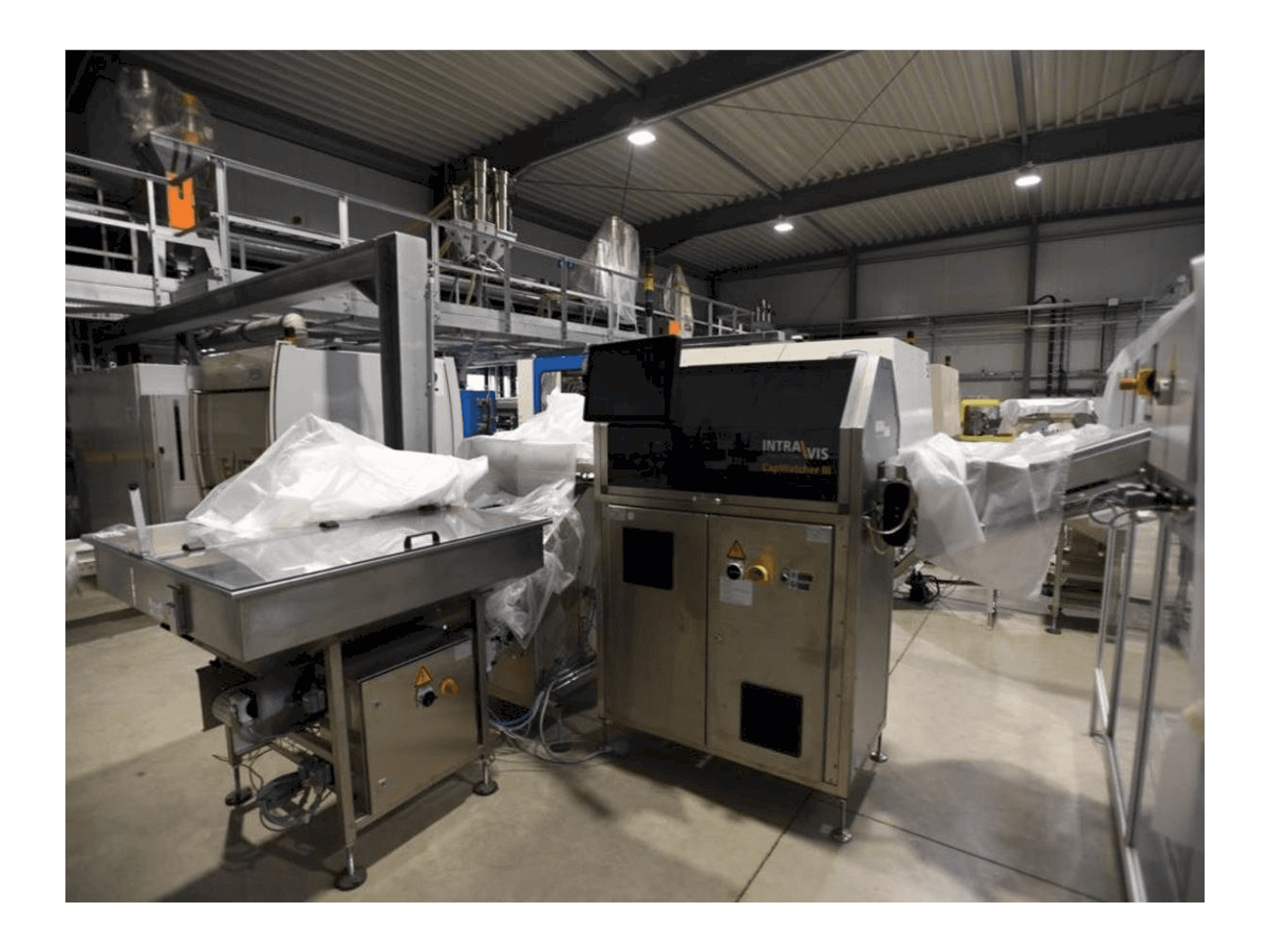 Vue de face de la machine INTRAVIS Capwatcher 6275