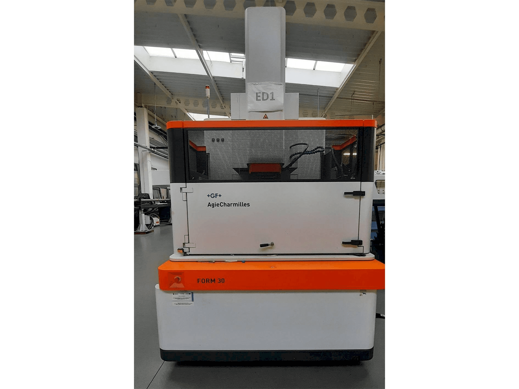 Front view of AgieCharmilles FORM 30 machine