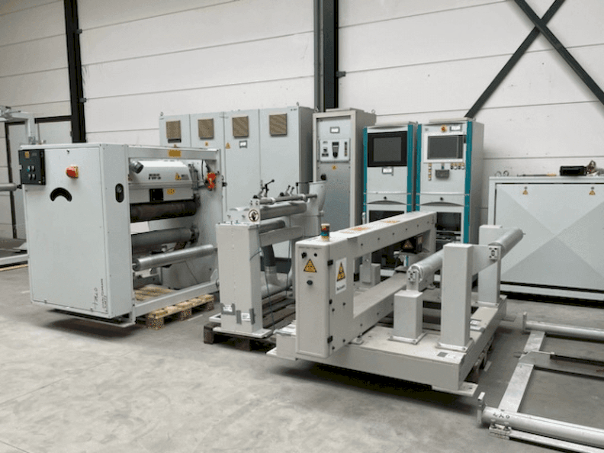 Vue de face de la machine Battenfeld BA 60