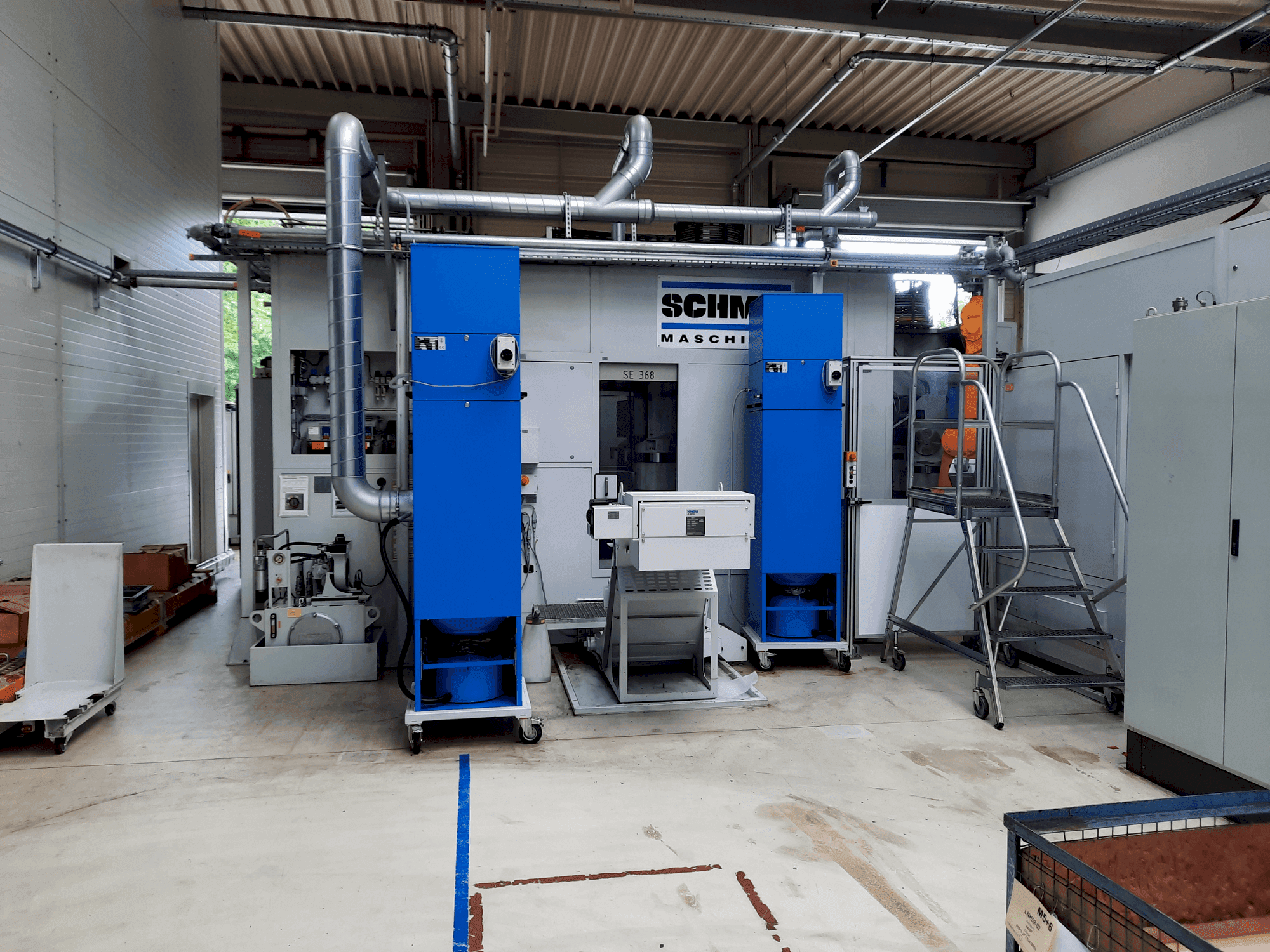 Vue de face de la machine SCHMID SE 368