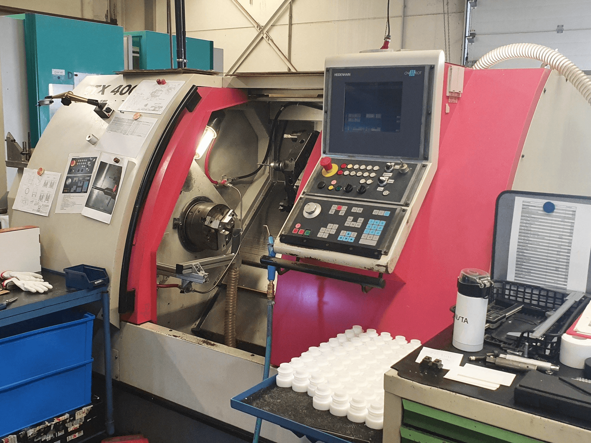 Vue de face de la machine Gildemeister CTX 400 S2