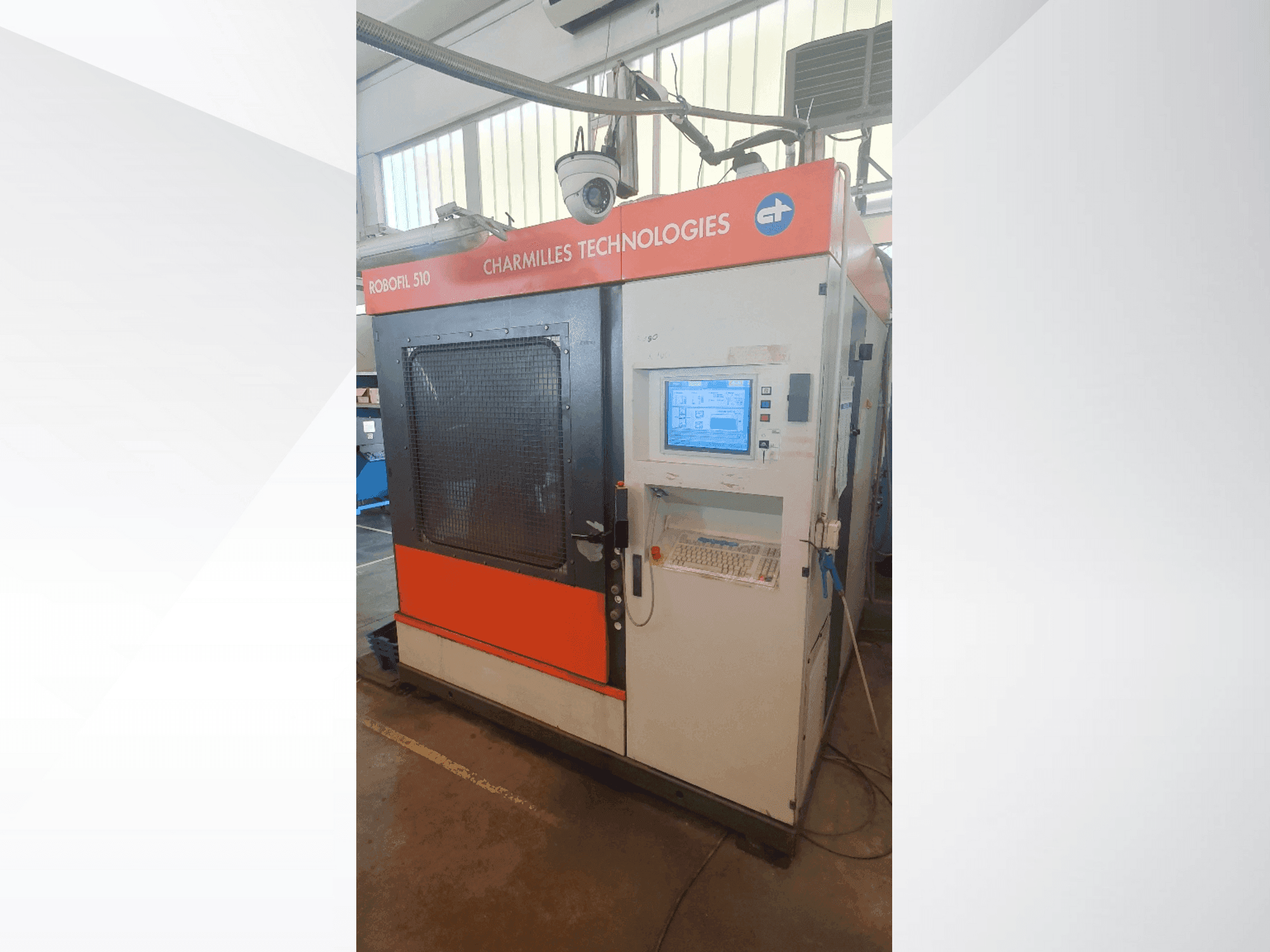 Vue de face de la machine CHARMILLES Robofil 510
