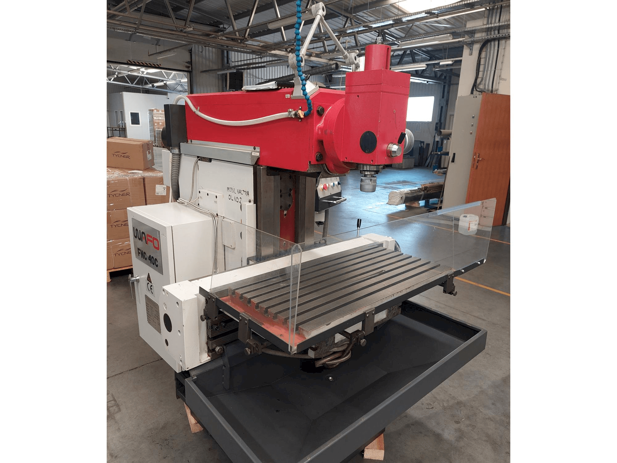 Vue de face de la machine WAFO FNC 40C