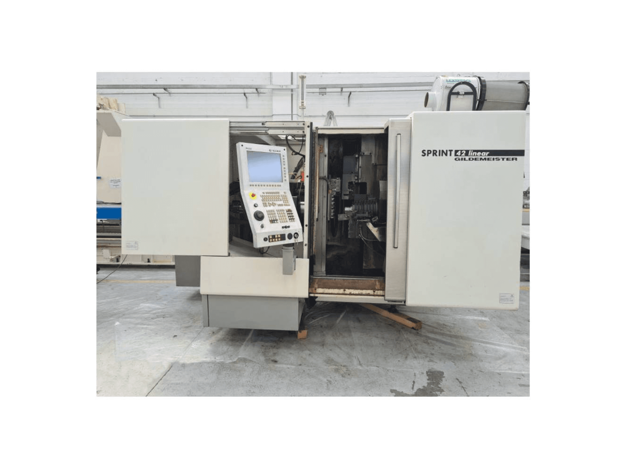 Vue de face de la machine Gildemeister Sprint 42 linear