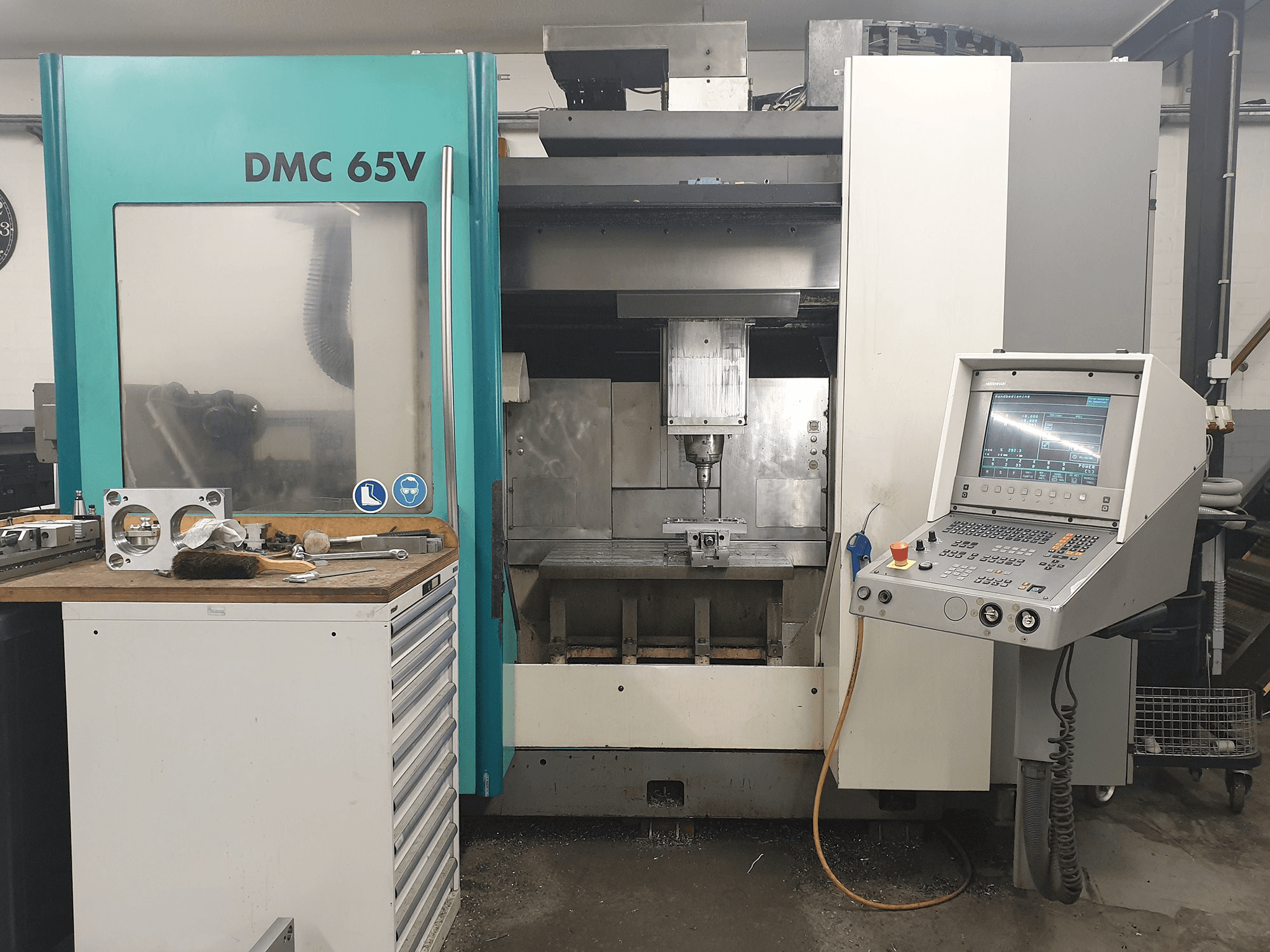 Front view of DECKEL MAHO DMC 65V Machine