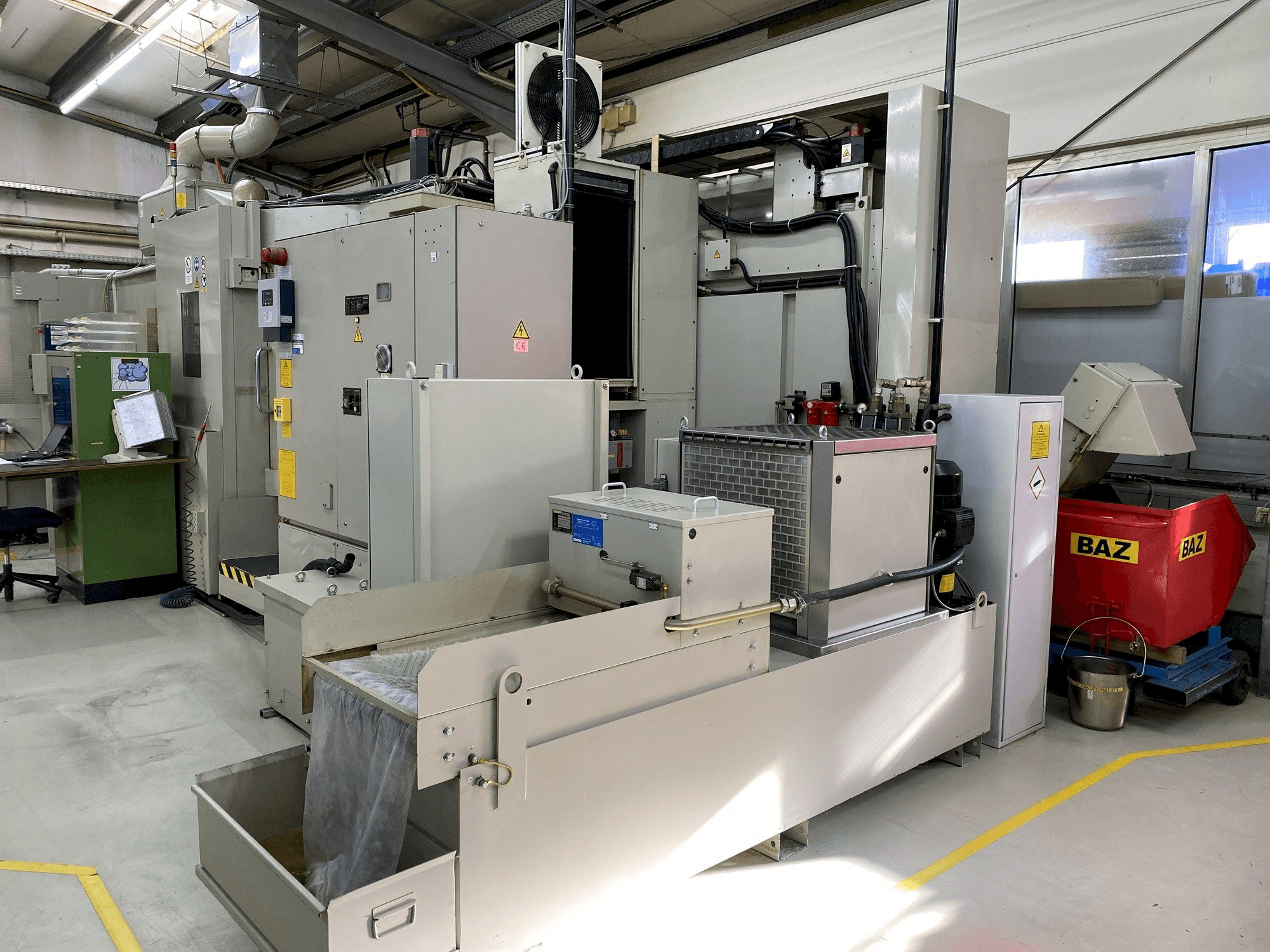 Front view of Mitsui Seiki HU50A machine